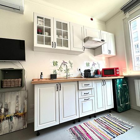 Rainbow Studio Flat- Monolocale Luminoso Milano Esterno foto